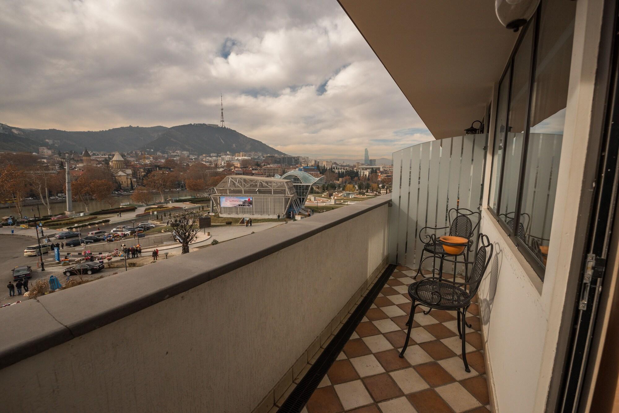 Hotel Rikhe Monika Τυφλίδα Εξωτερικό φωτογραφία