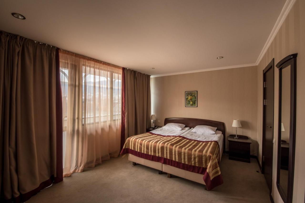 Hotel Rikhe Monika Τυφλίδα Εξωτερικό φωτογραφία